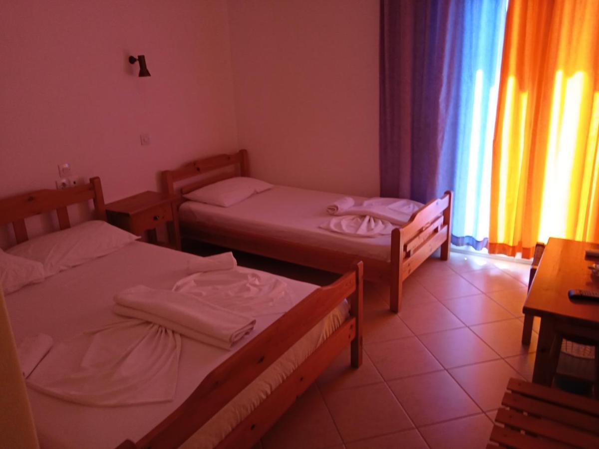 Julieta'S House Hotel Patitiri  Exterior photo